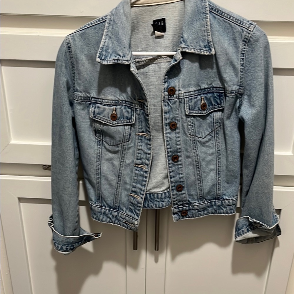 GAP Blue Jean Jacket Classic Style Vintage 🥰